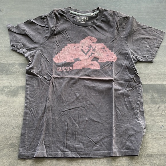 Guess Men’s T-Shirts - Picture 3 of 3